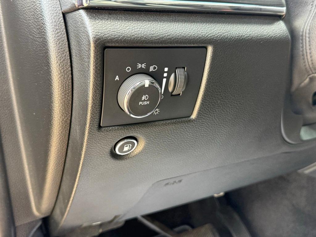 used 2021 Jeep Grand Cherokee car, priced at $29,865