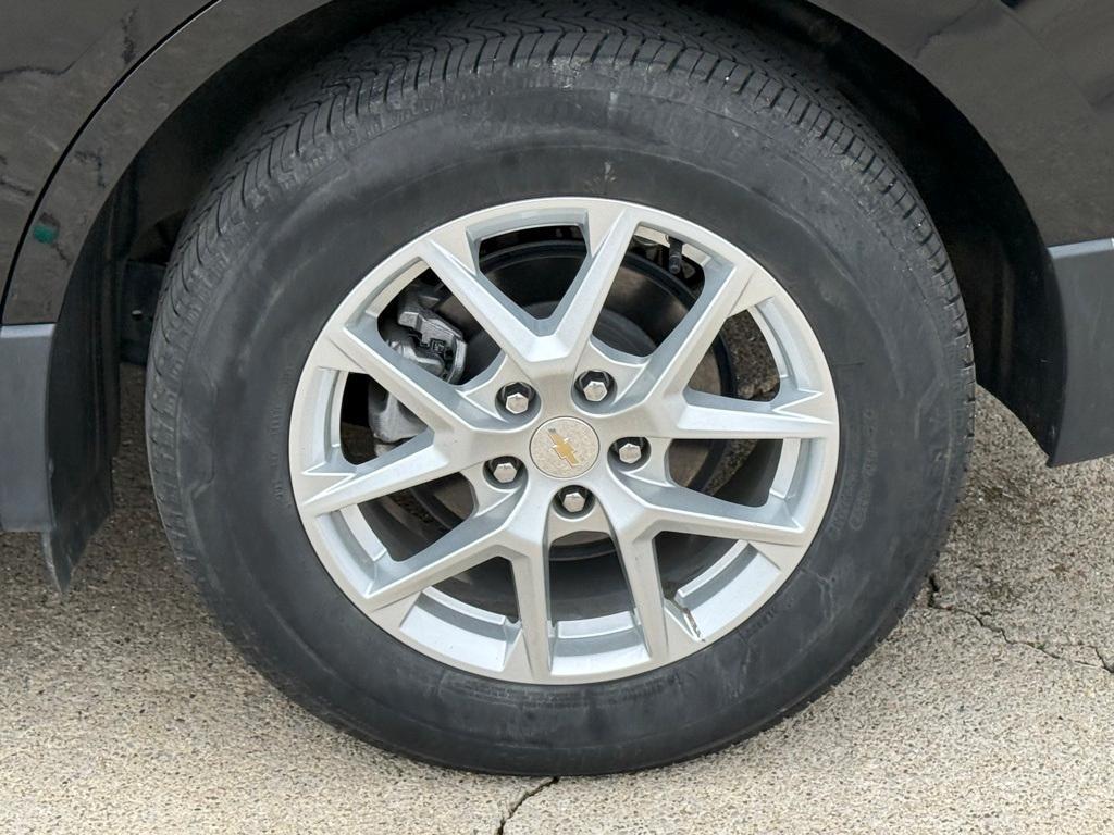 used 2024 Chevrolet Equinox car, priced at $23,981