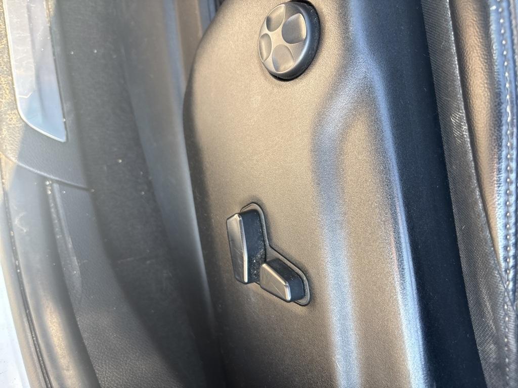 used 2014 Jeep Grand Cherokee car, priced at $8,500