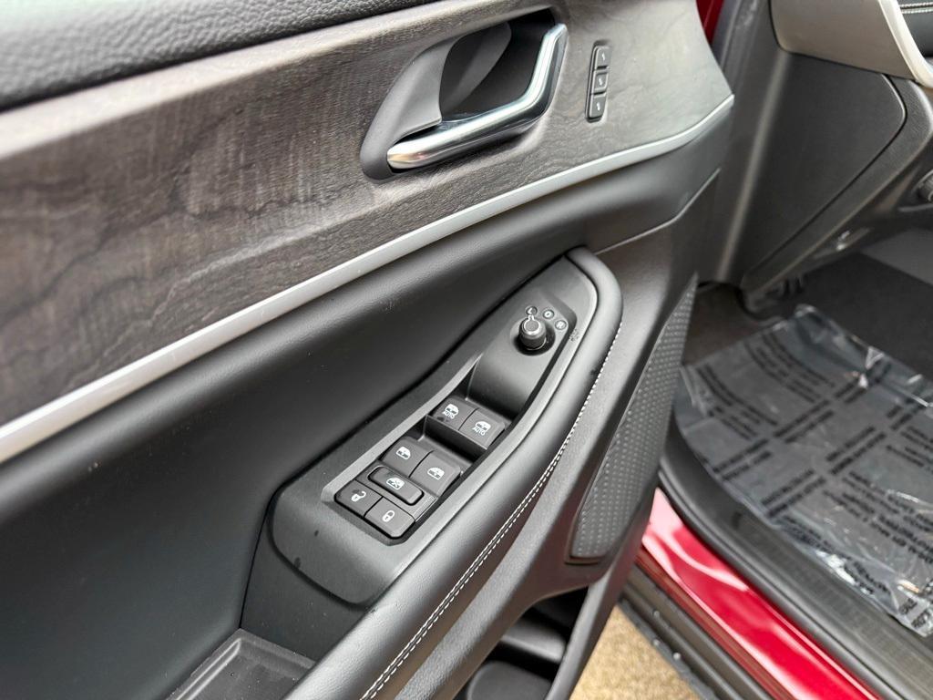 new 2025 Jeep Grand Cherokee car, priced at $46,757