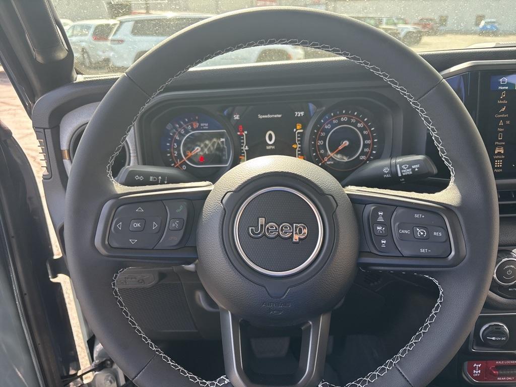 new 2025 Jeep Gladiator car, priced at $48,332