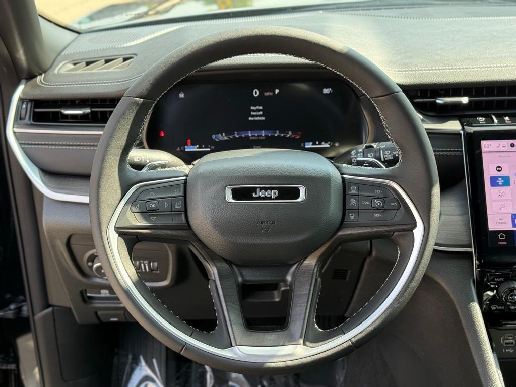 new 2025 Jeep Grand Cherokee car, priced at $47,870