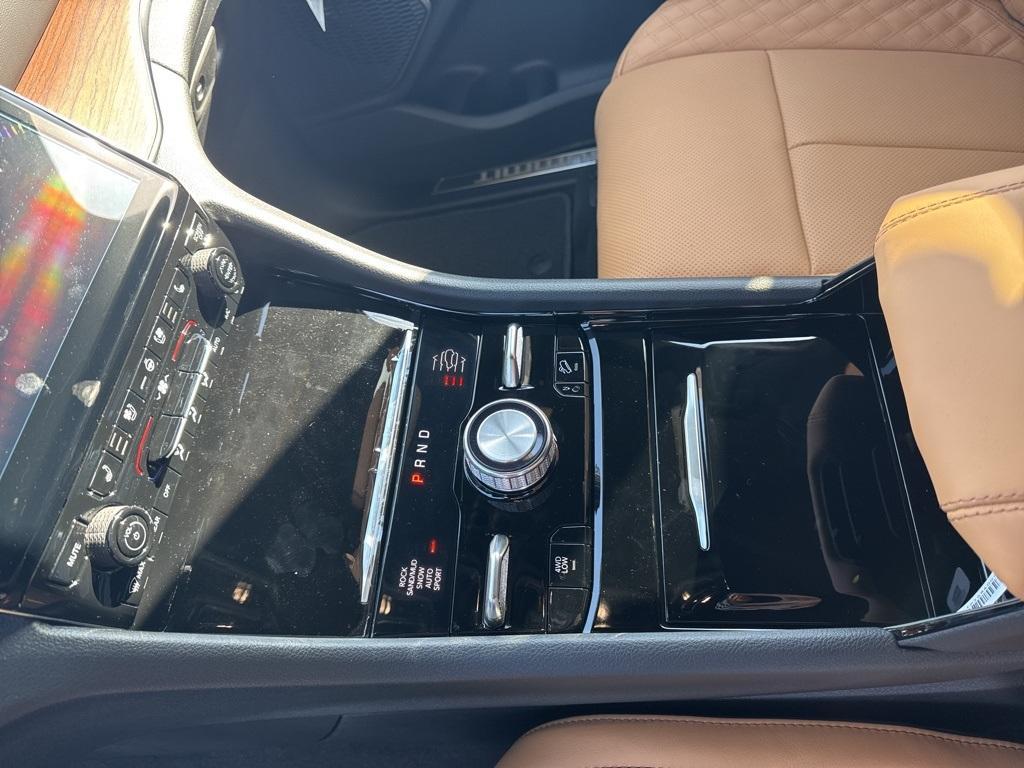 new 2025 Jeep Grand Cherokee L car, priced at $60,055
