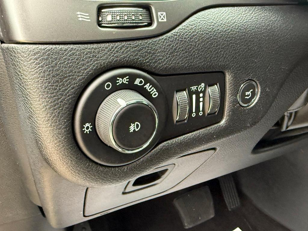 used 2019 Jeep Cherokee car, priced at $16,813