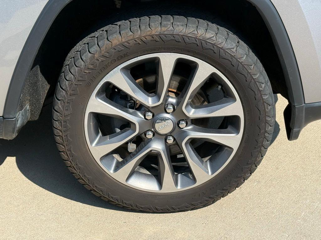 used 2018 Jeep Grand Cherokee car, priced at $16,981