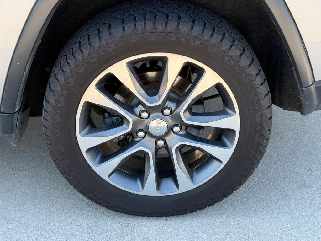 used 2018 Jeep Grand Cherokee car, priced at $16,981