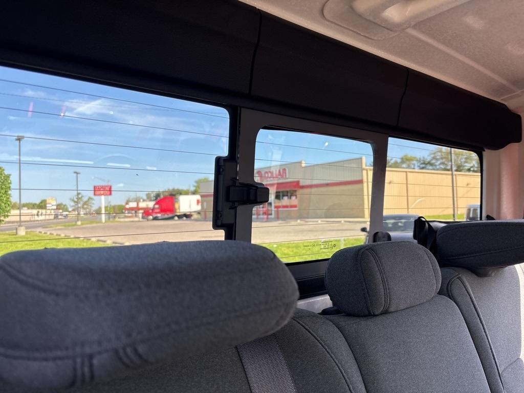 new 2025 Jeep Gladiator car, priced at $48,632