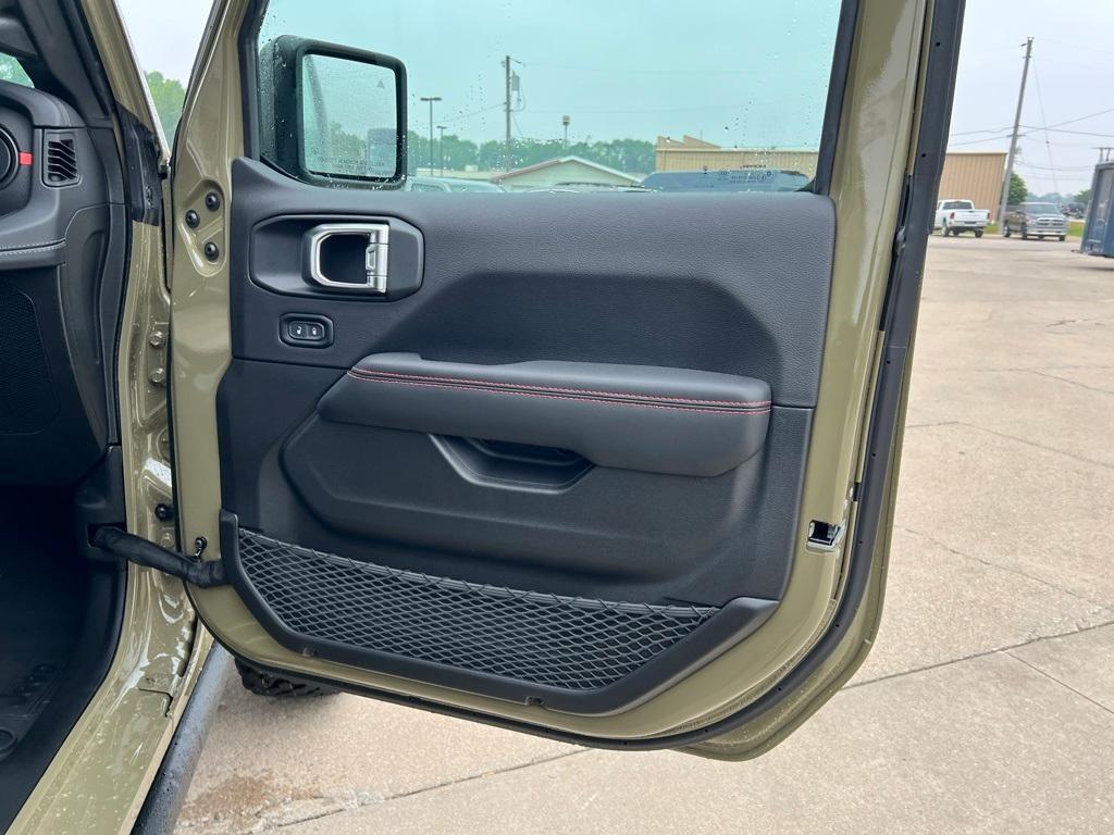 new 2025 Jeep Gladiator car, priced at $55,760