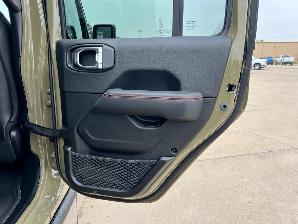 new 2025 Jeep Gladiator car, priced at $55,760