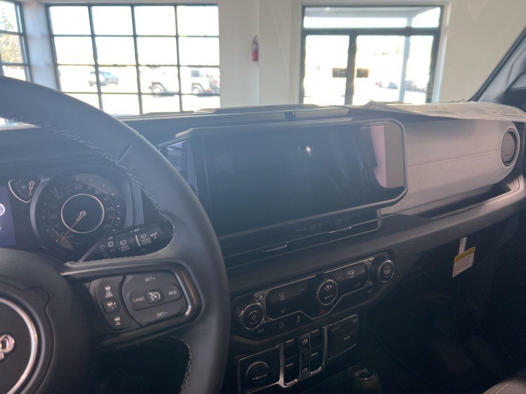 new 2025 Jeep Wrangler car, priced at $47,765