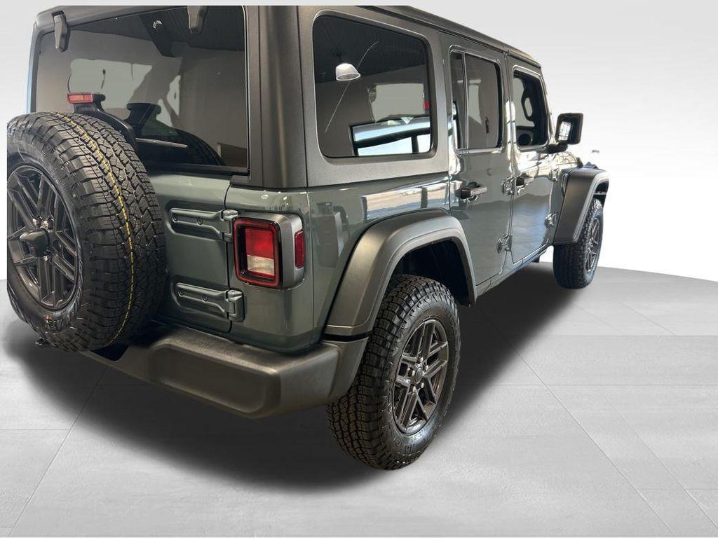 new 2025 Jeep Wrangler car, priced at $47,765