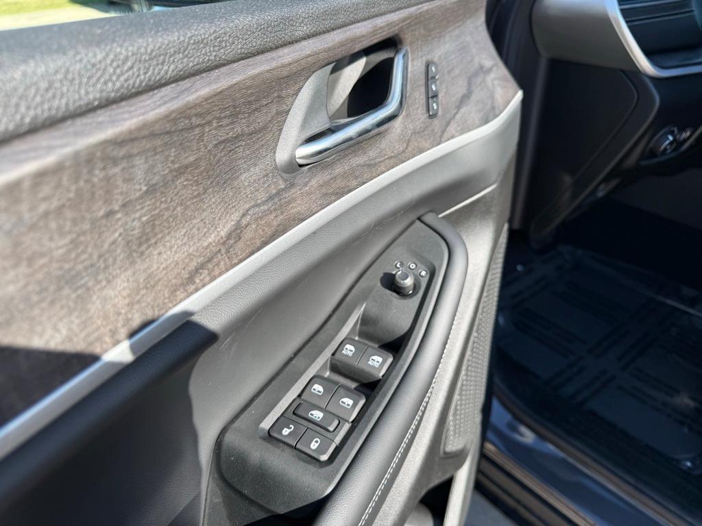 new 2025 Jeep Grand Cherokee car, priced at $44,451