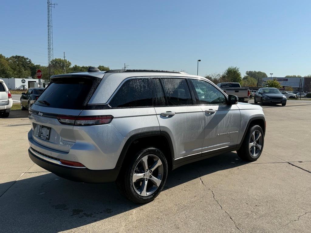new 2025 Jeep Grand Cherokee car, priced at $47,870
