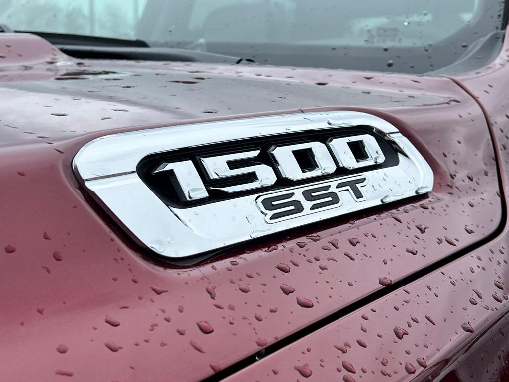 new 2025 Ram 1500 car, priced at $60,956