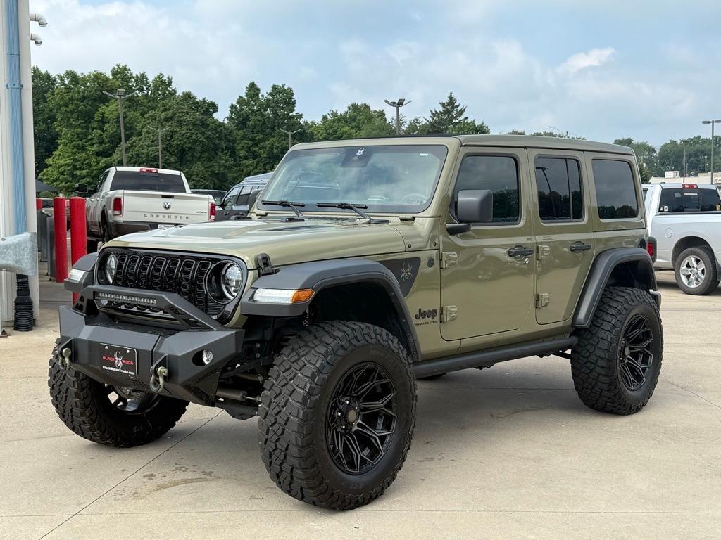 new 2025 Jeep Wrangler car, priced at $75,721
