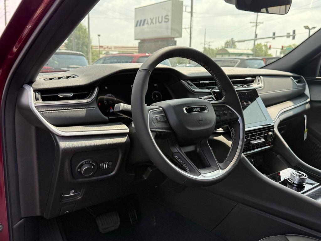 new 2025 Jeep Grand Cherokee L car, priced at $42,282