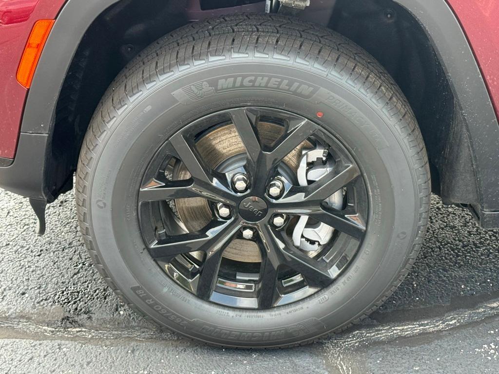 new 2025 Jeep Grand Cherokee L car, priced at $42,282