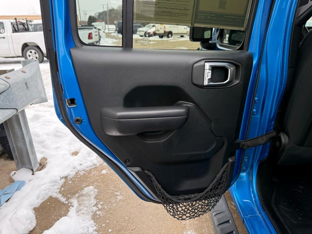 used 2021 Jeep Gladiator car, priced at $27,981