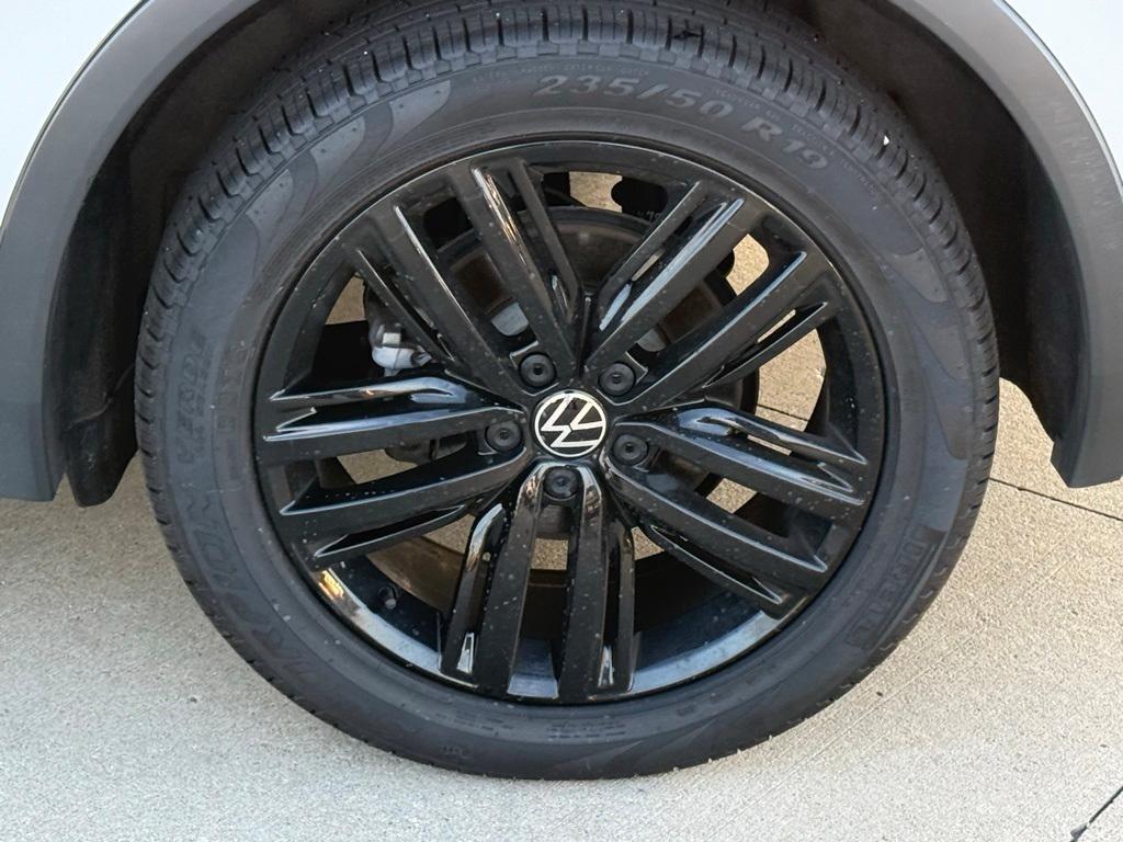 used 2022 Volkswagen Tiguan car, priced at $23,981