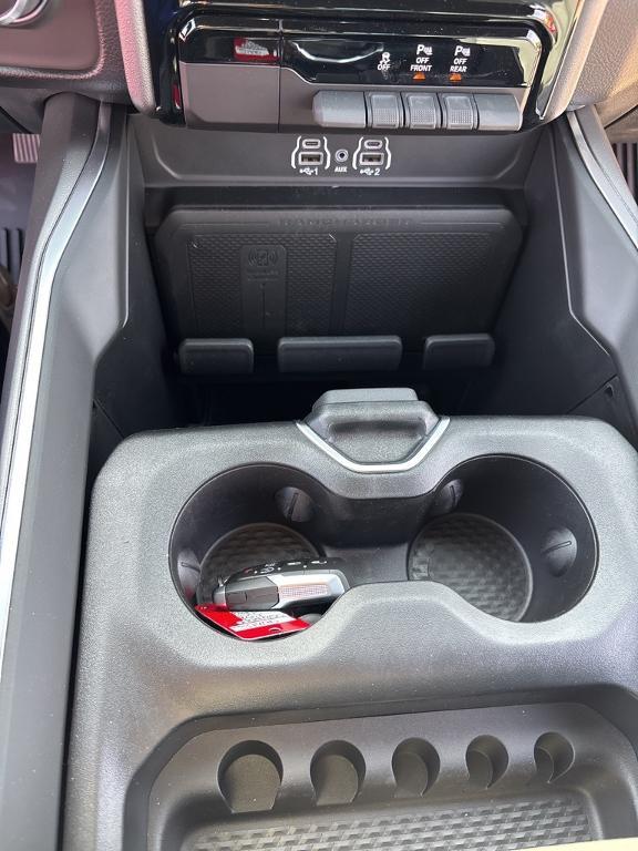 new 2025 Ram 1500 car, priced at $48,952