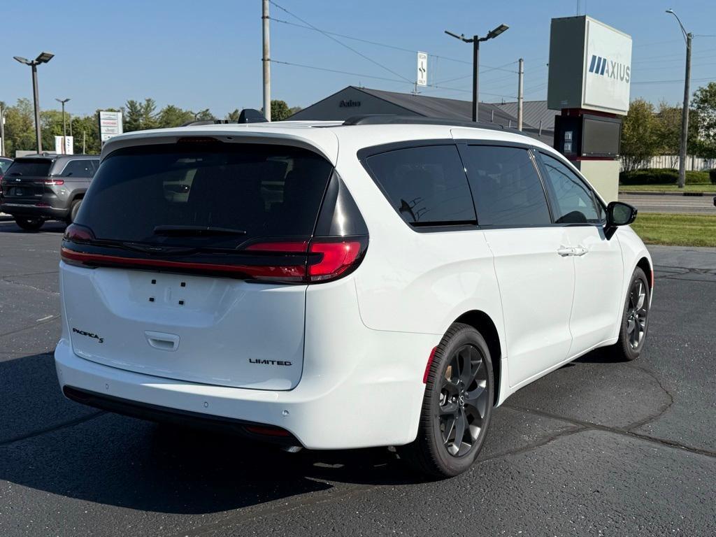 new 2025 Chrysler Pacifica car, priced at $44,482