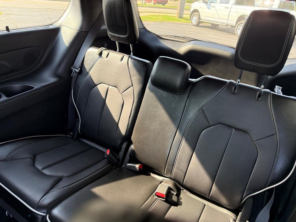 new 2025 Chrysler Pacifica car, priced at $44,482