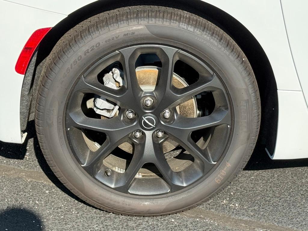 new 2025 Chrysler Pacifica car, priced at $44,482