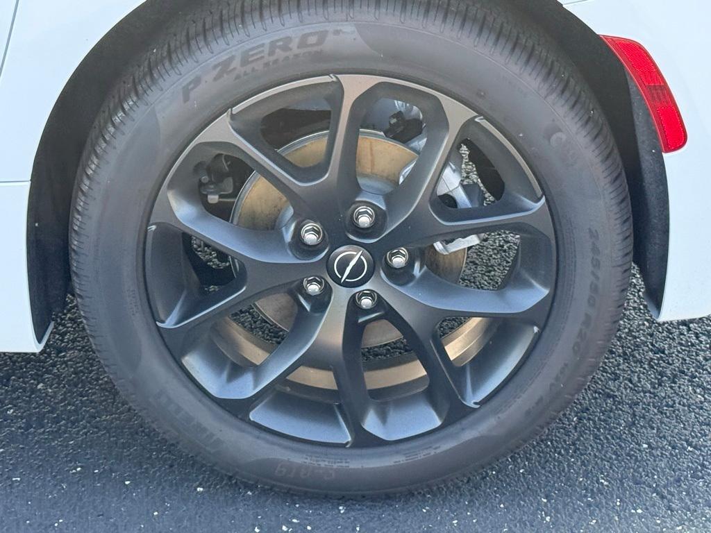 new 2025 Chrysler Pacifica car, priced at $44,482