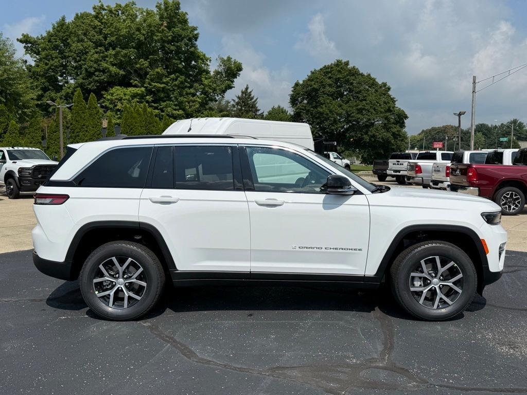 new 2025 Jeep Grand Cherokee car