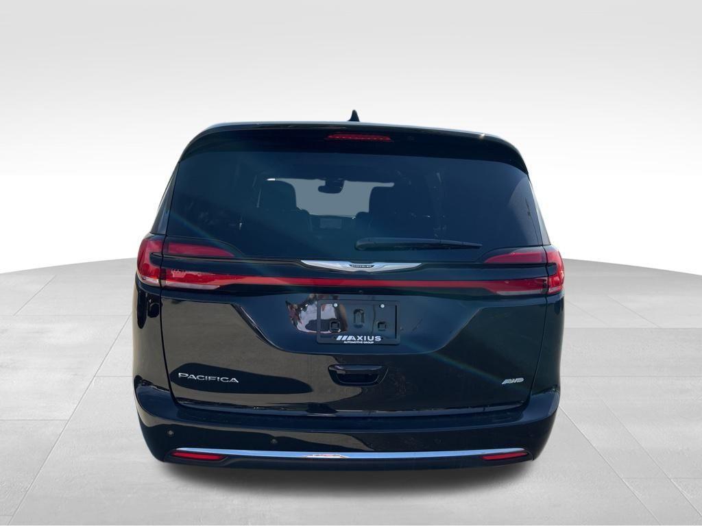 new 2025 Chrysler Pacifica car, priced at $47,315