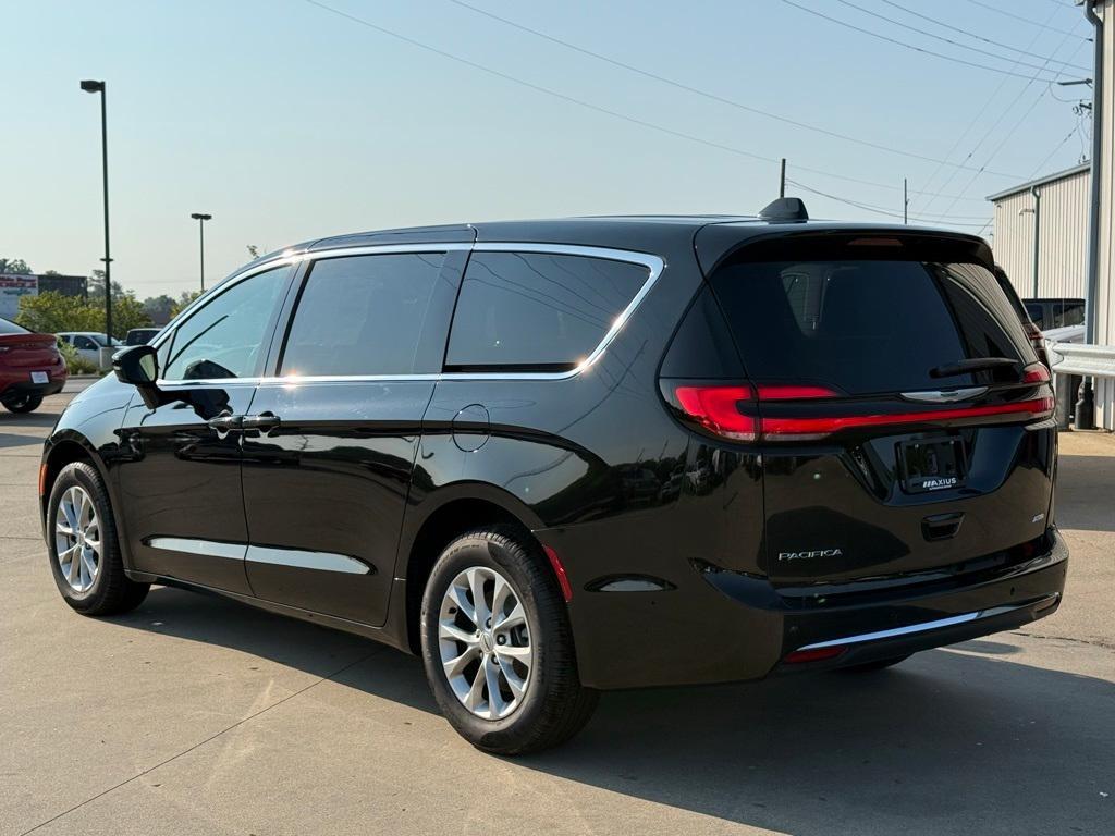 new 2025 Chrysler Pacifica car, priced at $46,803