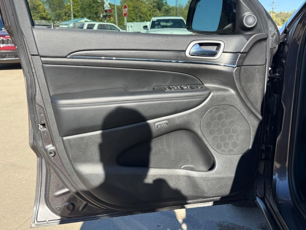 used 2020 Jeep Grand Cherokee car, priced at $22,396