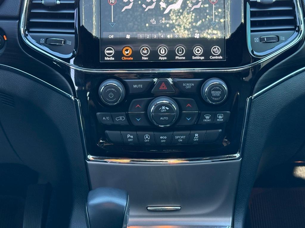 used 2020 Jeep Grand Cherokee car, priced at $22,396