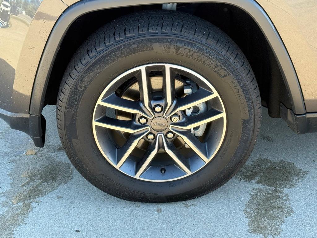 used 2020 Jeep Grand Cherokee car, priced at $22,396