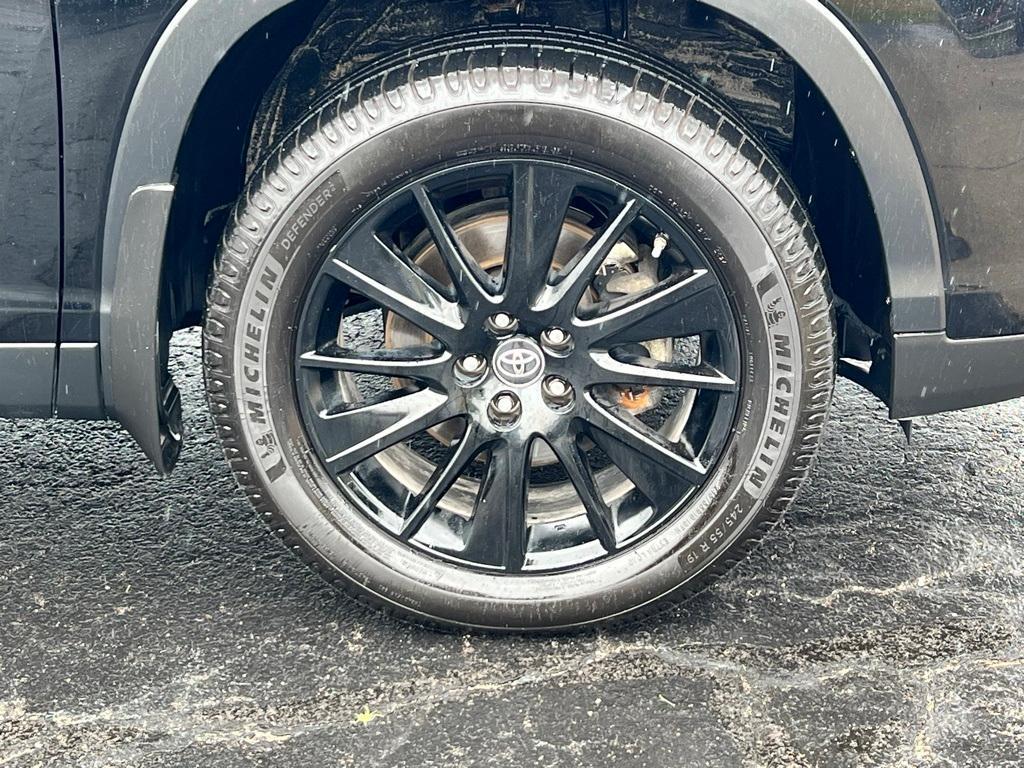 used 2019 Toyota Highlander car, priced at $25,830