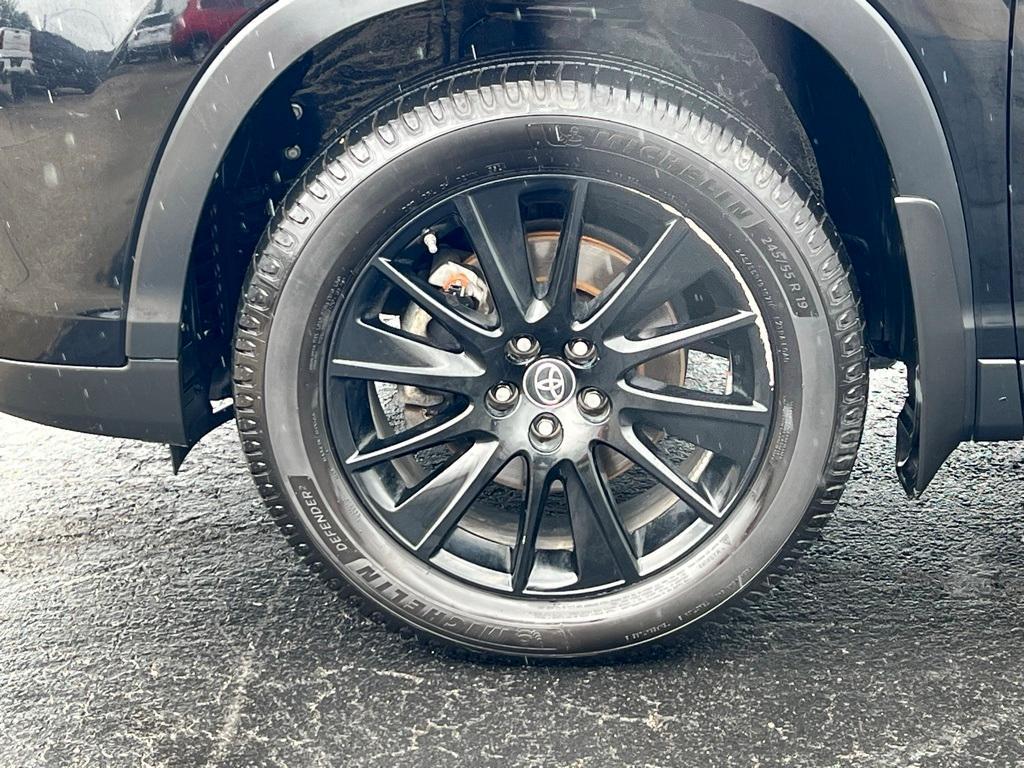 used 2019 Toyota Highlander car, priced at $25,830