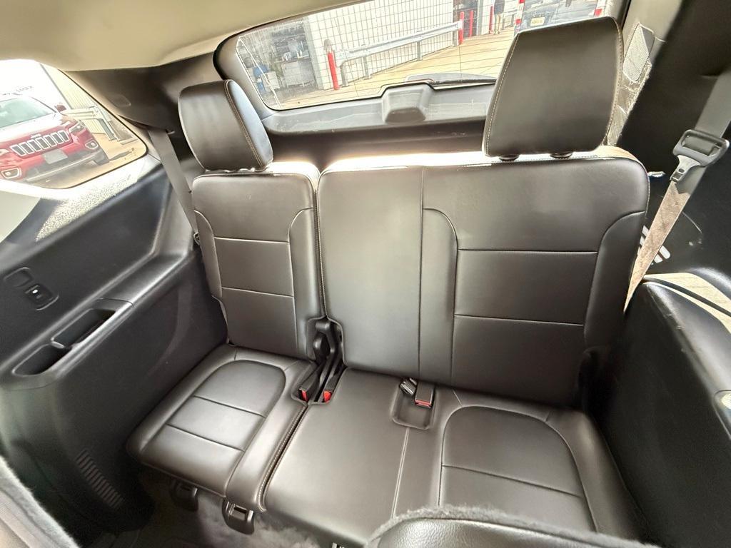 used 2021 Chevrolet Traverse car, priced at $23,225