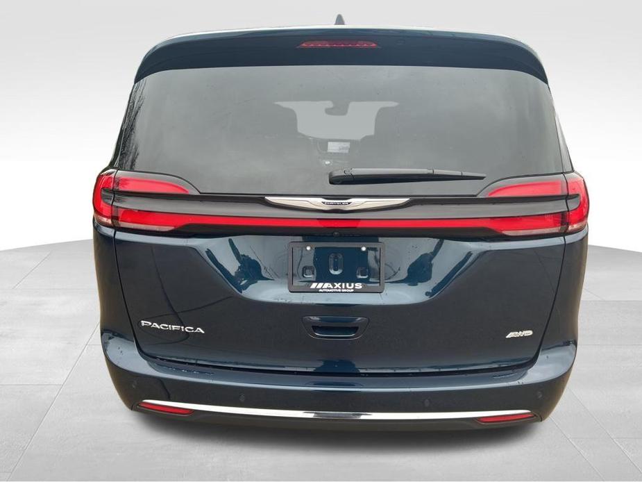 new 2025 Chrysler Pacifica car, priced at $44,630