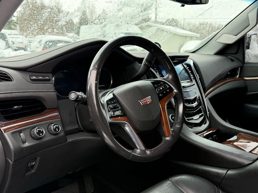 used 2018 Cadillac Escalade ESV car, priced at $34,884