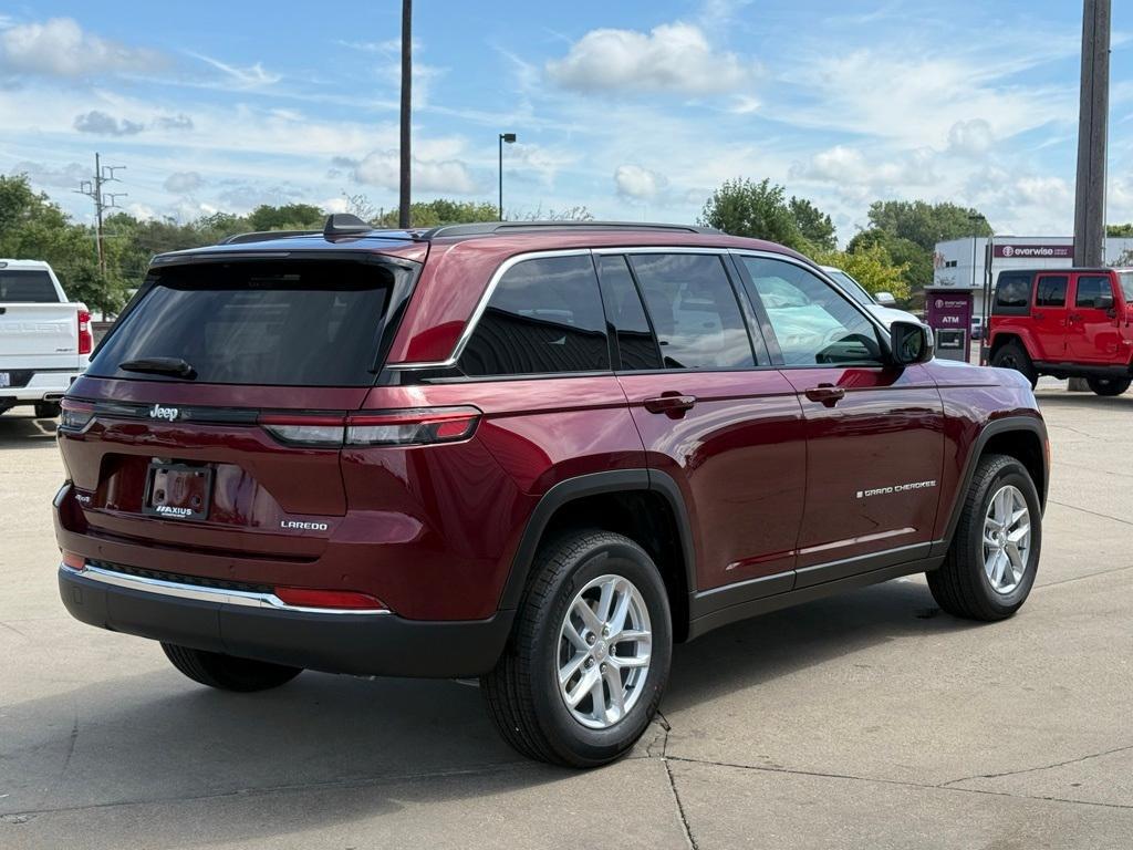new 2025 Jeep Grand Cherokee car, priced at $42,915