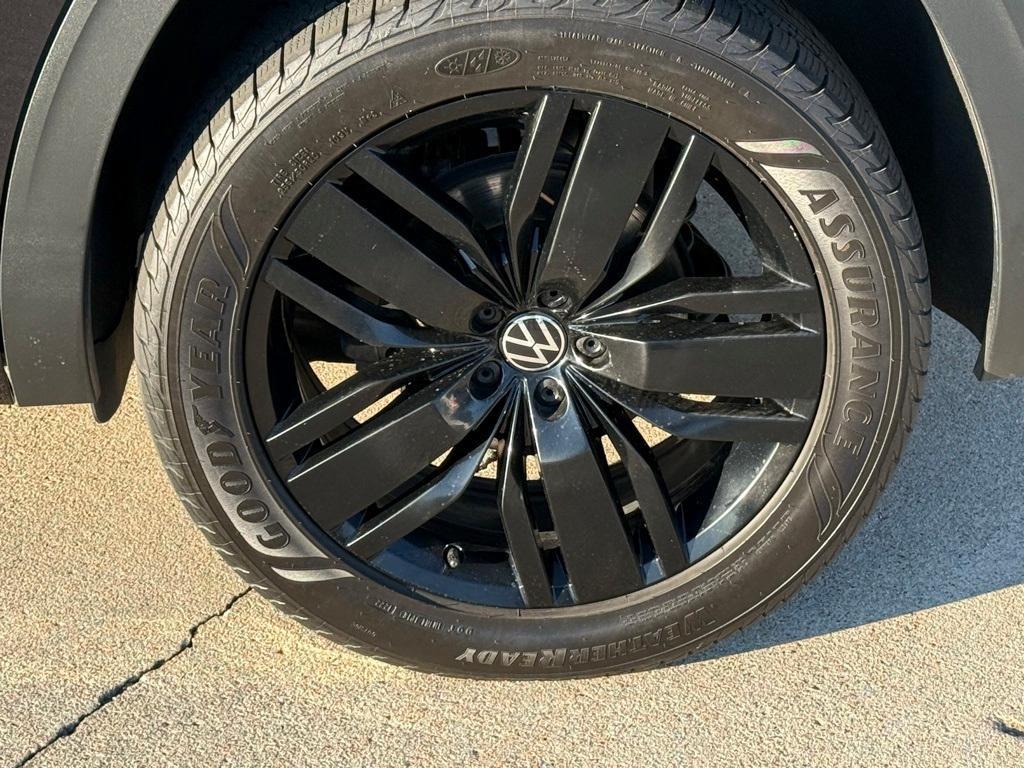 used 2021 Volkswagen Atlas Cross Sport car, priced at $24,881