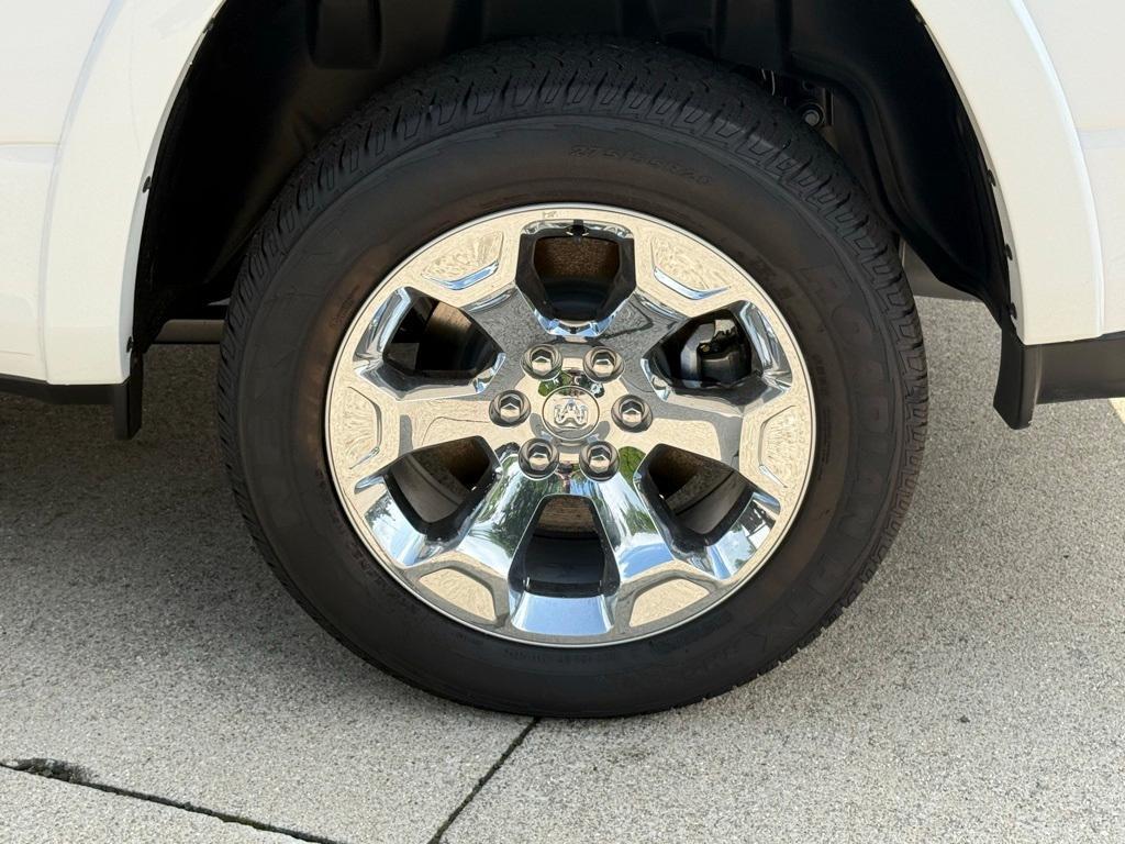 new 2025 Ram 1500 car, priced at $57,971
