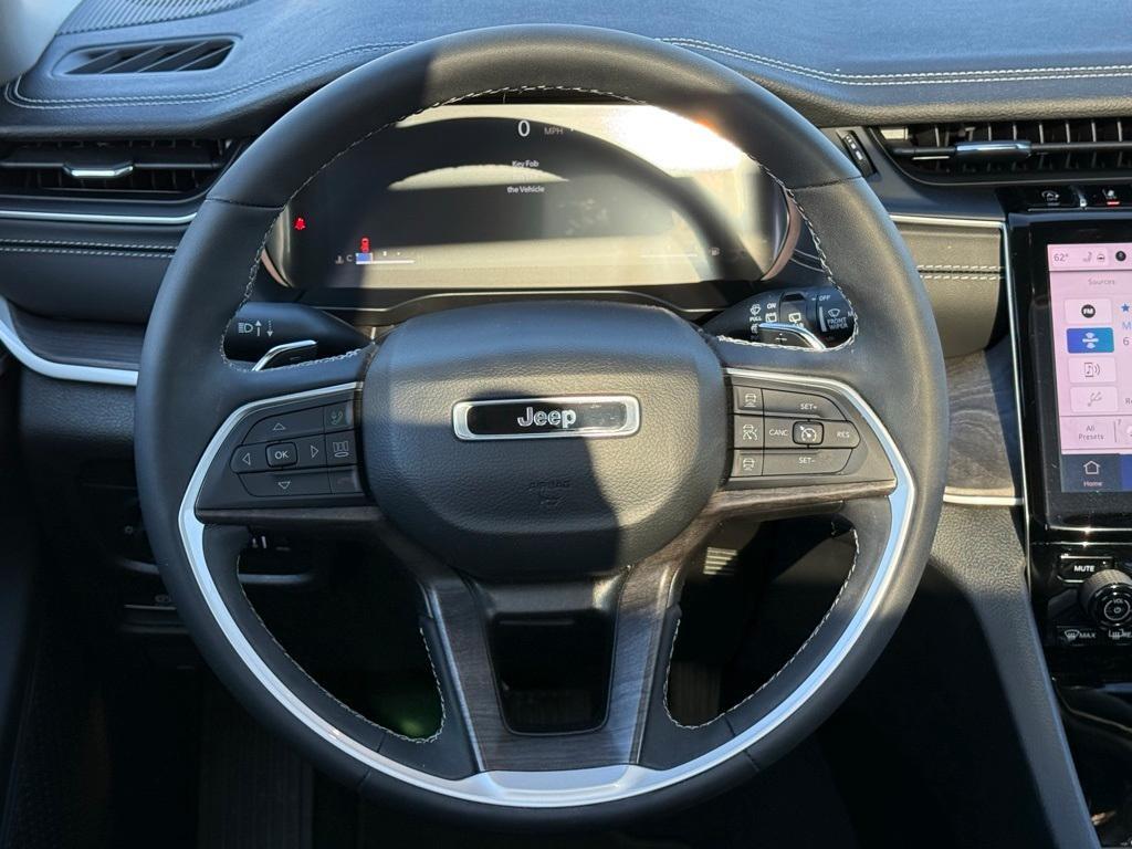 used 2023 Jeep Grand Cherokee car, priced at $30,276