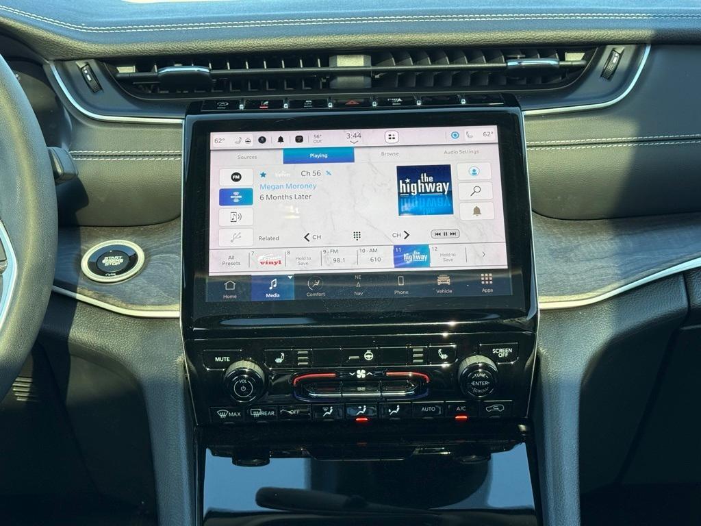 used 2023 Jeep Grand Cherokee car, priced at $30,276