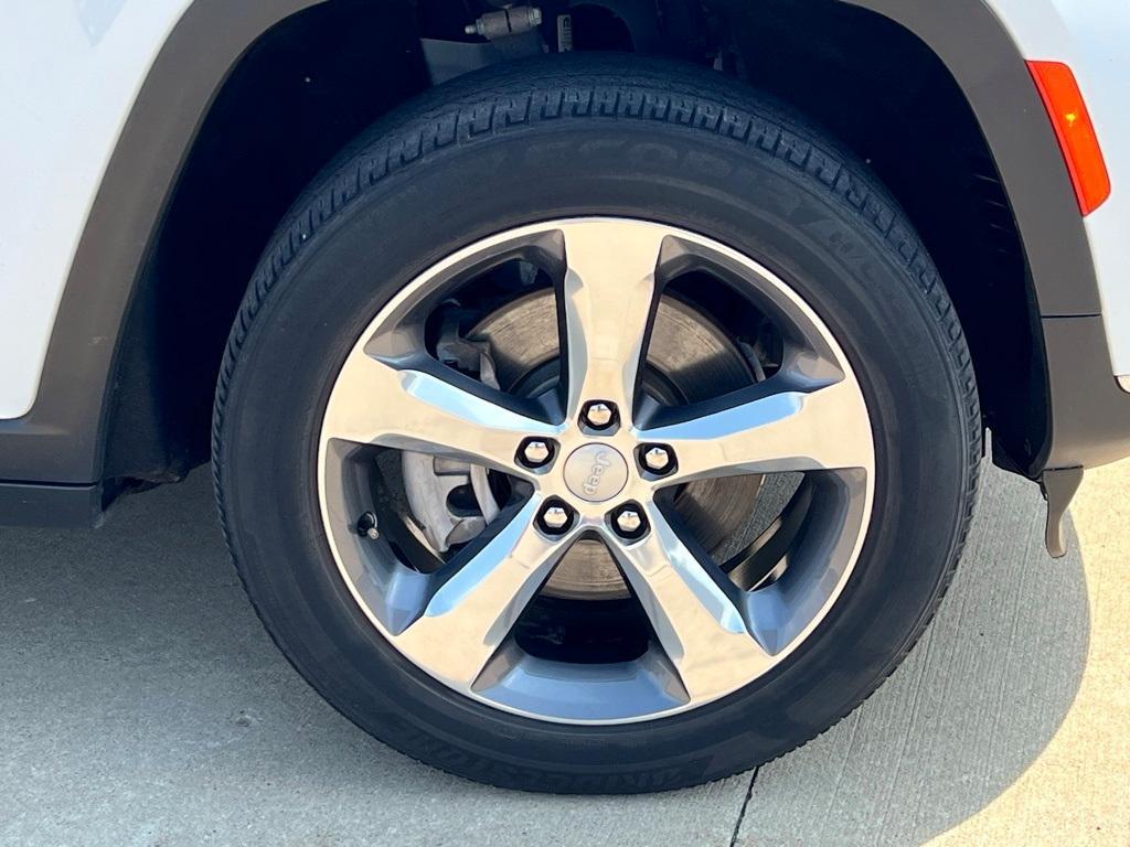 used 2021 Jeep Grand Cherokee L car, priced at $29,833
