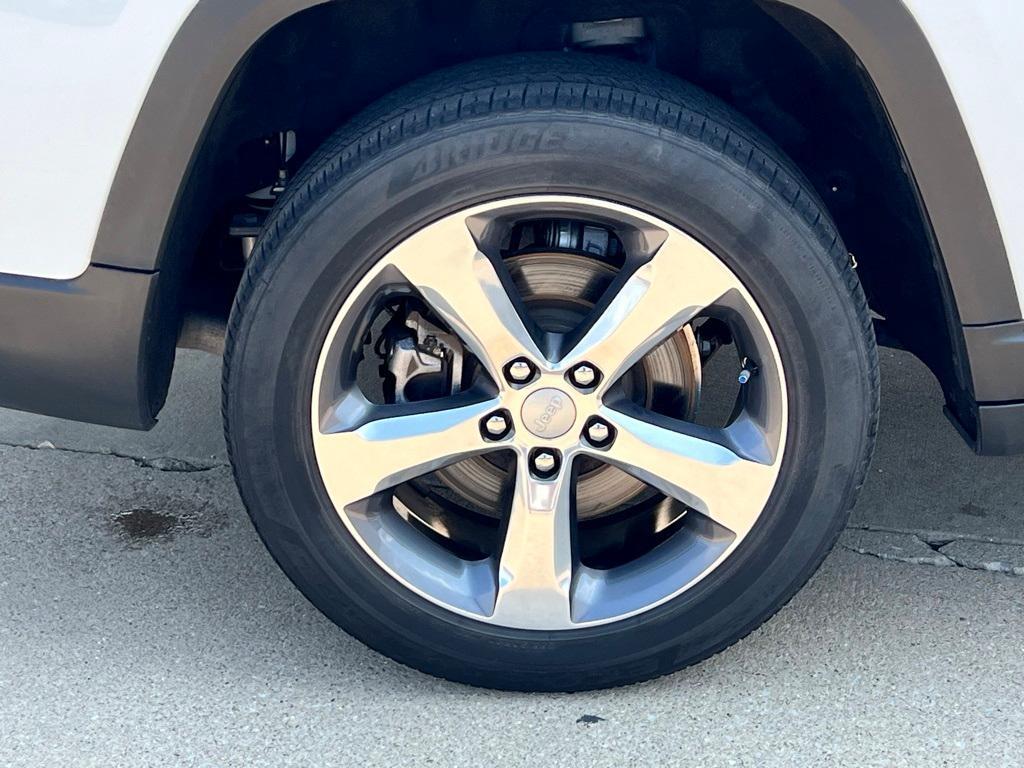 used 2021 Jeep Grand Cherokee L car, priced at $29,833