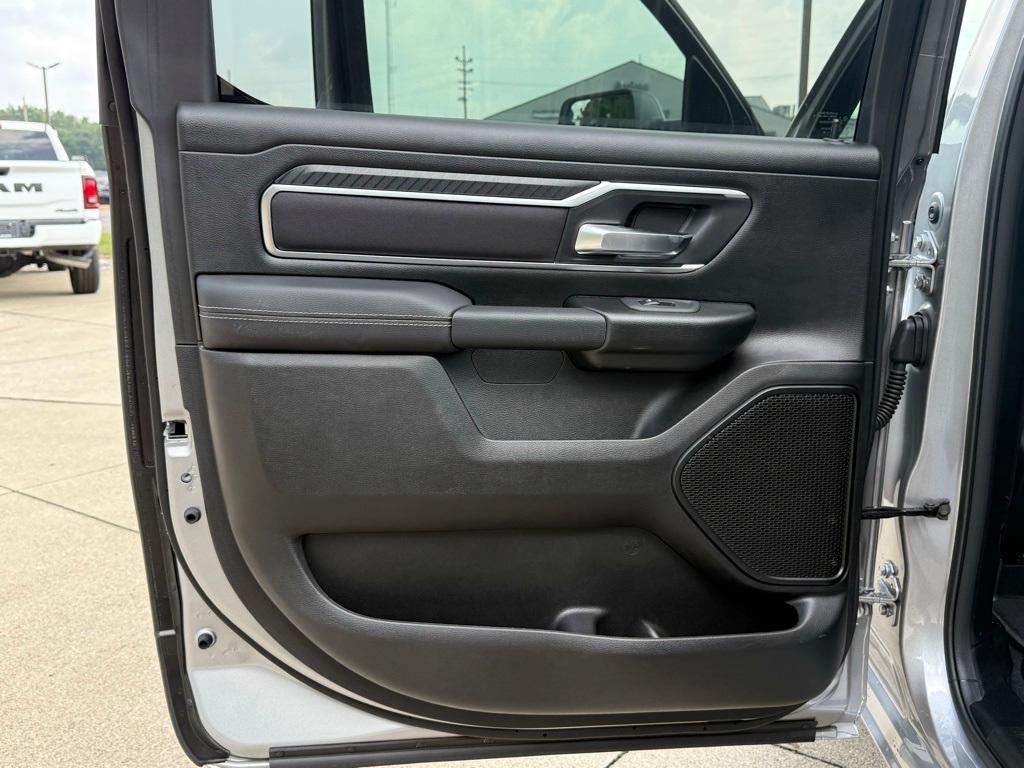 new 2025 Ram 1500 car, priced at $58,643