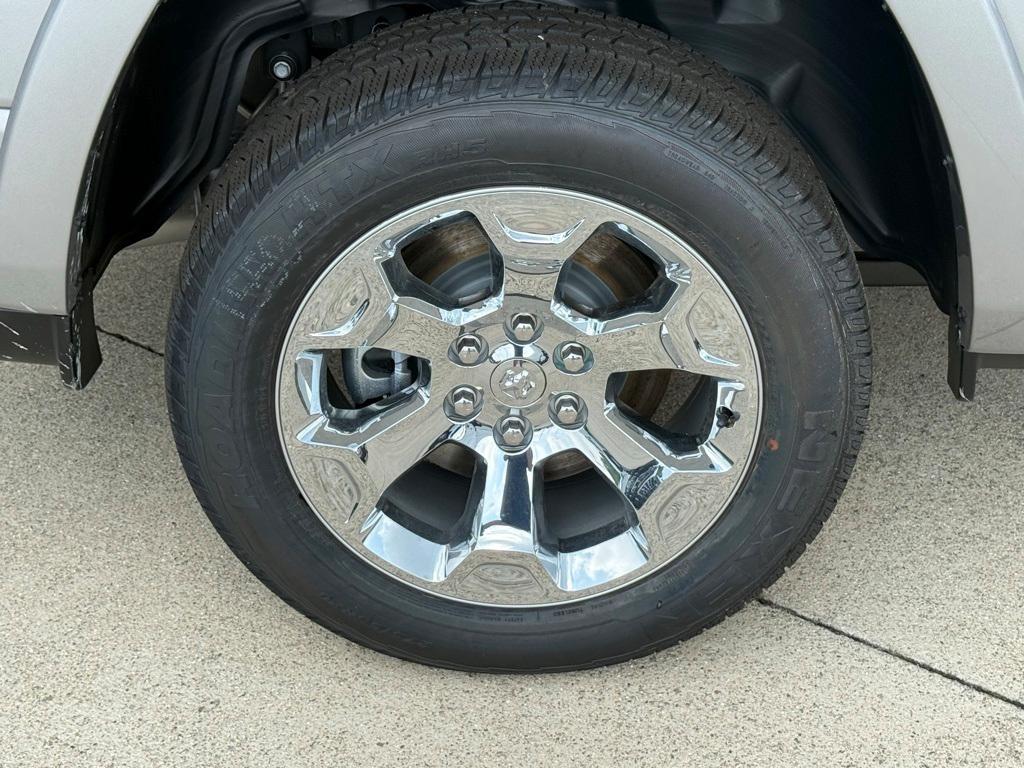 new 2025 Ram 1500 car, priced at $58,643
