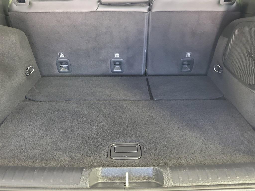 used 2022 Jeep Cherokee car, priced at $25,300