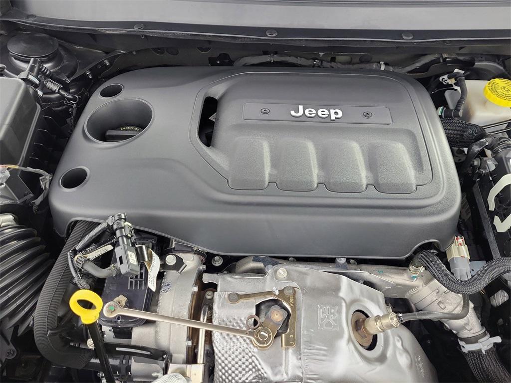 used 2022 Jeep Cherokee car, priced at $25,300